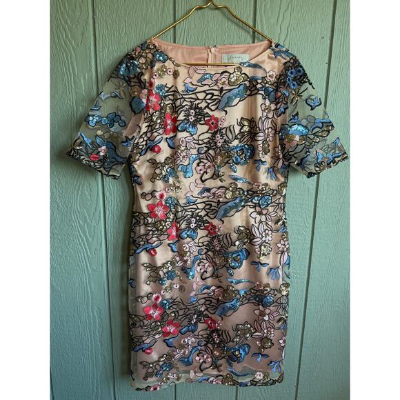 Tahari Floral Sequin Embroidered Dress Size 12 Nude Mesh Overlay Cocktail Party - Picture 2 of 7